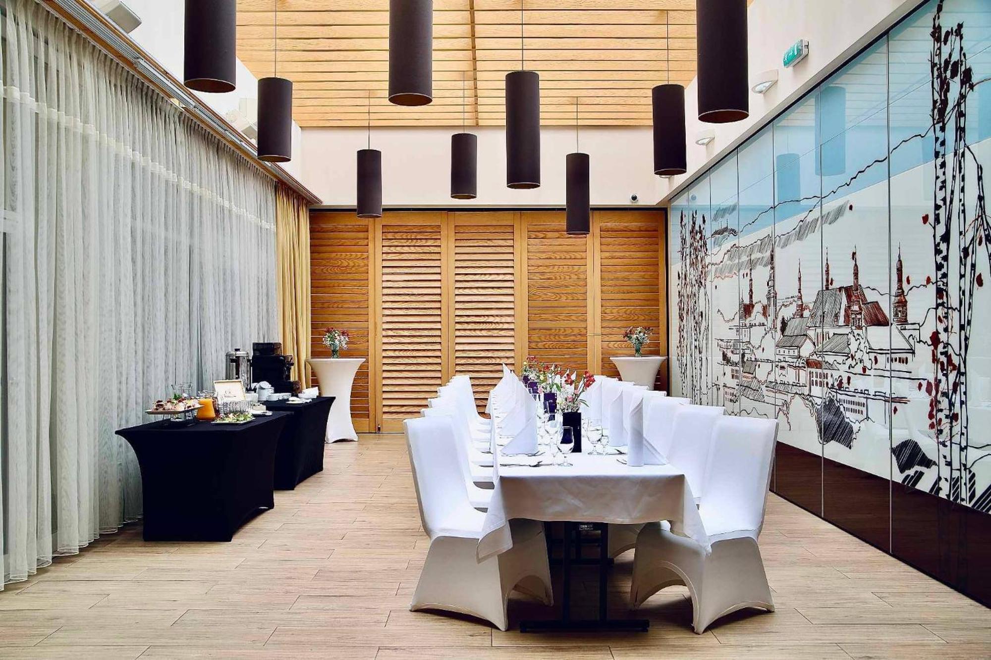 Hotel Teczowy Mlyn Кельце Экстерьер фото